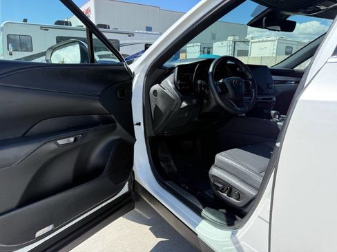 Used 2023 Lexus RX 350 AWD w/ Accessory Package (Z1) image 15