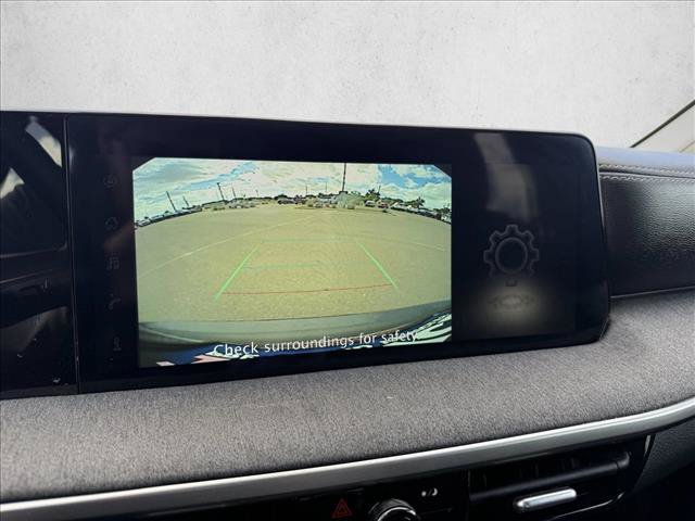 Used 2025 Nissan Kicks SV FWD image 18