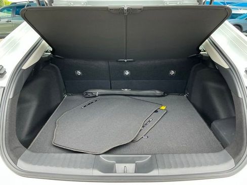 Used 2023 Toyota Prius XLE FWD image 7