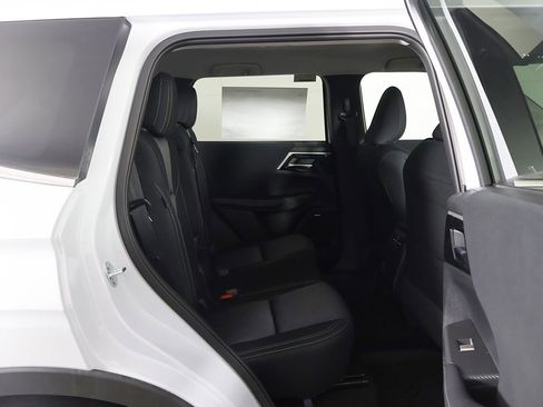 New 2026 Mitsubishi Outlander ES FWD image 29