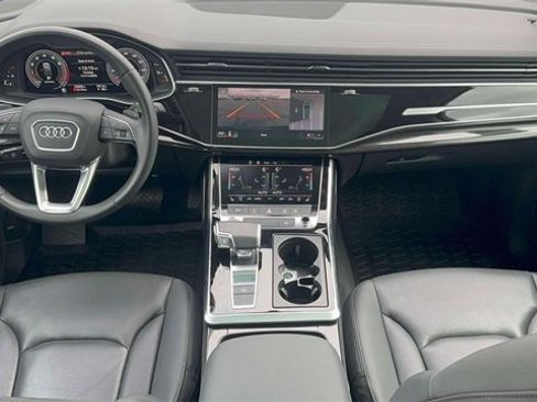 Used 2023 Audi Q7 3.0T Premium Plus image 11