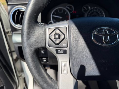 Used 2017 Toyota Tundra Platinum AWD/4WD image 18