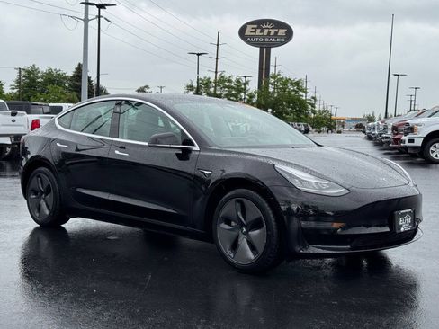 Used 2019 Tesla Model 3 Mid Range RWD image 12
