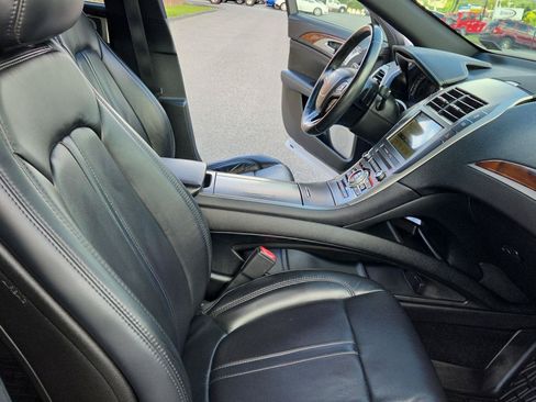 Used 2017 Lincoln MKZ Reserve w/ Luxury Package AWD/4WD image 19
