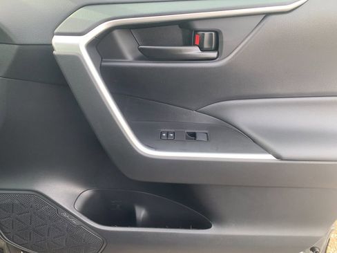 New 2025 Toyota RAV4 LE image 19