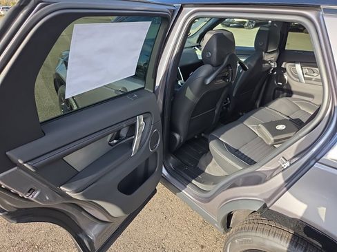 New 2025 Land Rover Discovery Sport Dynamic SE image 15