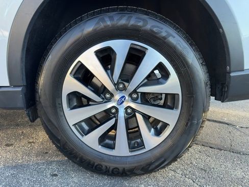 Used 2020 Subaru Outback Premium image 26