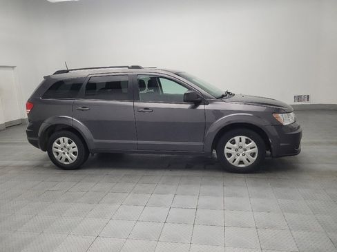 Used 2020 Dodge Journey SE w/ SE Popular Equipment Group image 11