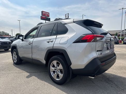 Used 2023 Toyota RAV4 XLE FWD image 4