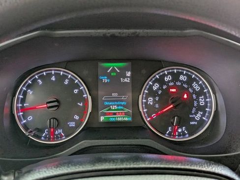 Used 2019 Toyota RAV4 LE w/ All Weather Liner Package AWD/4WD image 31