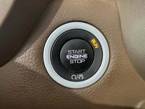 Used 2019 RAM 1500 Laramie image 20