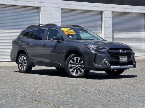 Used 2023 Subaru Outback Limited image 1