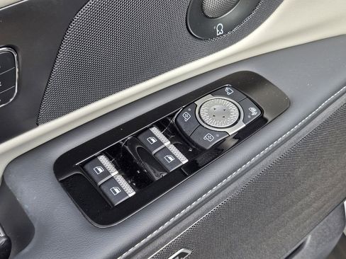 Used 2024 Lincoln Nautilus Reserve w/ Equipment Group 202A image 28