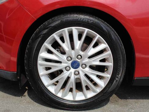 Used 2015 Ford Focus Titanium FWD image 31