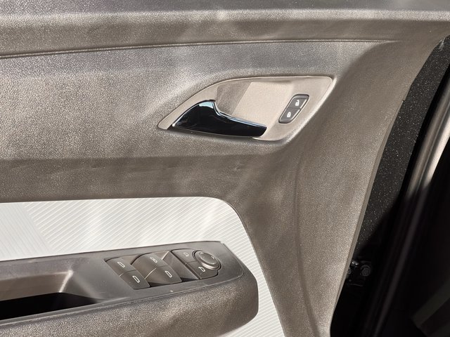 New 2027 Chevrolet Bolt RS w/ Technology Package FWD image 21