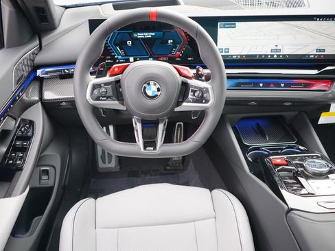 New 2026 BMW M5 w/ Executive Package image 19