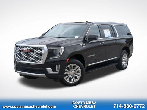 Used 2024 GMC Yukon XL Denali AWD/4WD image 1
