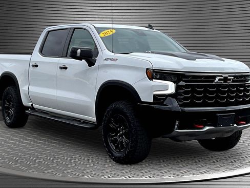 Used 2024 Chevrolet Silverado 1500 ZR2 w/ Technology Package AWD/4WD image 1