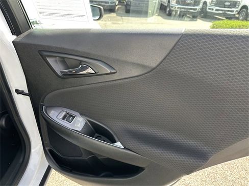 Used 2022 Chevrolet Malibu LT image 40