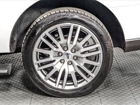 Used 2024 Ford Expedition Limited AWD/4WD image 33