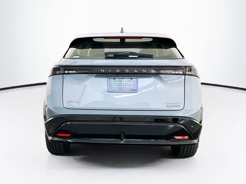 Used 2024 Nissan Ariya AWD image 7
