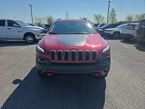 Used 2017 Jeep Cherokee Trailhawk w/ Comfort/Convenience Group image 2