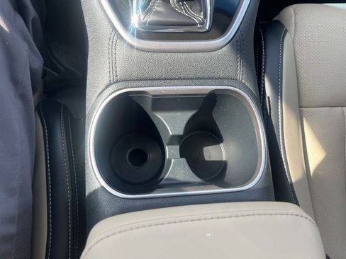 Used 2021 Subaru Outback Limited image 40