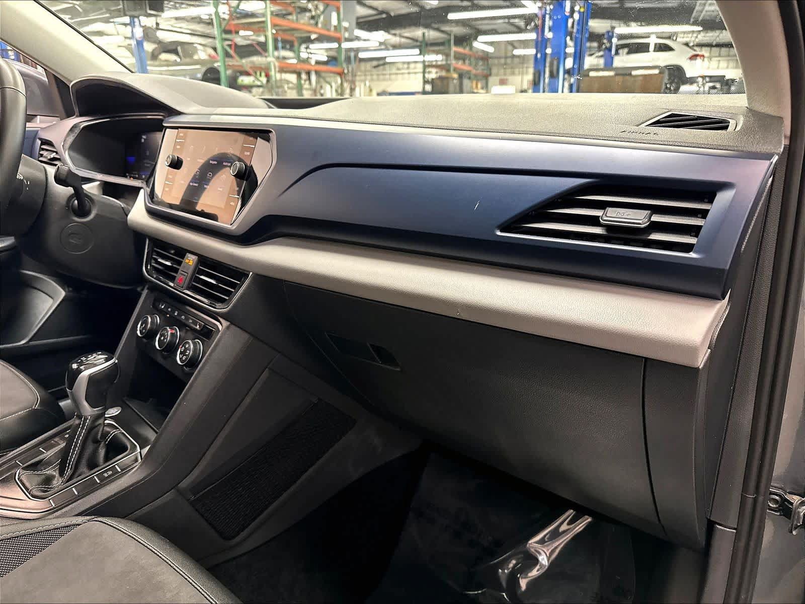 Used 2022 Volkswagen Taos SE FWD image 28