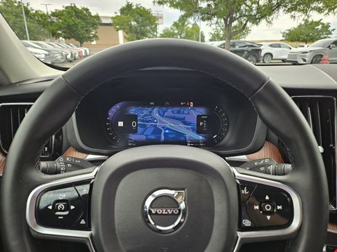 Used 2023 Volvo XC60 T8 Plus w/ Climate Package AWD/4WD image 11