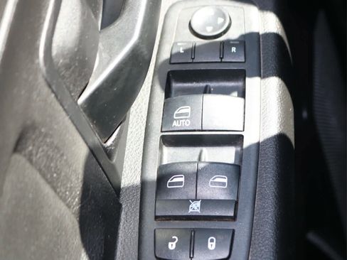 Used 2018 RAM 2500 Tradesman w/ Chrome Appearance Group AWD/4WD image 20