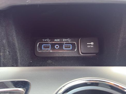 Used 2021 Jeep Grand Cherokee Laredo X AWD/4WD image 16