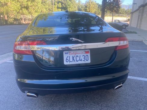 Used 2010 Jaguar XF Luxury image 7