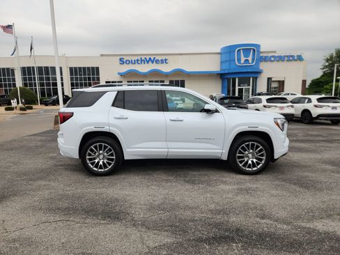 New 2026 GMC Terrain Denali w/ LPO, Floor Liner Package image 7