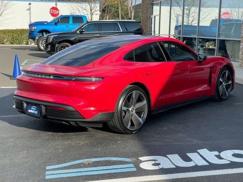 Used 2020 Porsche Taycan Turbo S AWD/4WD image 12