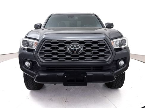 Used 2021 Toyota Tacoma TRD Off-Road w/ Blackout Package (TMS) AWD/4WD image 10