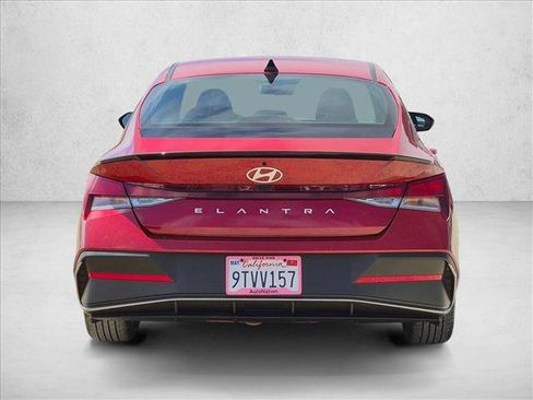 Certified 2025 Hyundai Elantra Sport FWD image 7