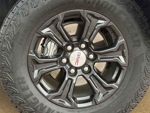 Used 2023 GMC Canyon Elevation w/ Trailering Package RWD image 10