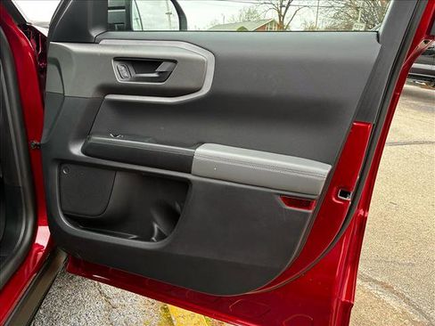 Used 2025 Ford Bronco Sport Badlands image 17