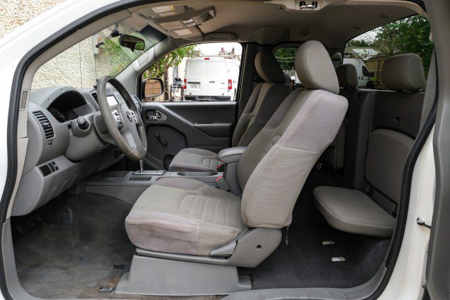 Used 2019 Nissan Frontier S RWD image 3