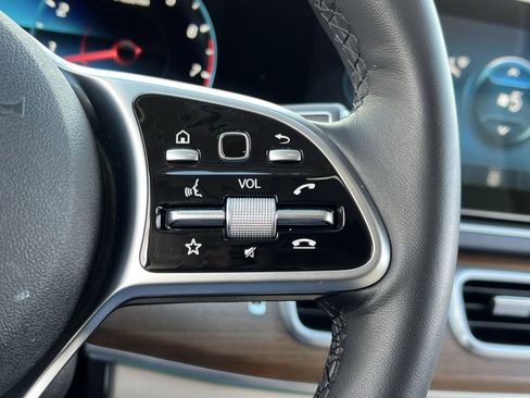 Certified 2022 Mercedes-Benz GLE 350 4MATIC image 29