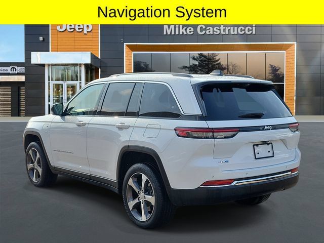 Used 2023 Jeep Grand Cherokee 4WD 4xe w/ Luxury Tech Group II image 6