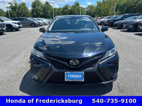 Used 2019 Toyota Camry SE FWD image 8
