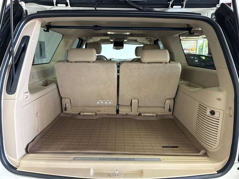 Used 2014 GMC Yukon XL Denali AWD/4WD image 21