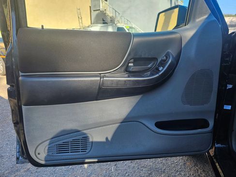 Used 2009 Ford Ranger XLT image 10