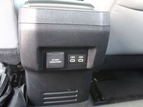 Used 2025 Toyota Tacoma TRD Off-Road w/ TRD Off Road Upgrade Package image 33