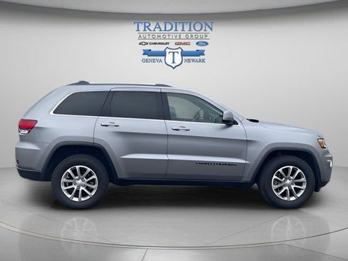 Used 2021 Jeep Grand Cherokee Laredo AWD/4WD image 7