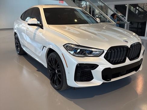 Used 2023 BMW X6 M50i w/ Executive Package image 2