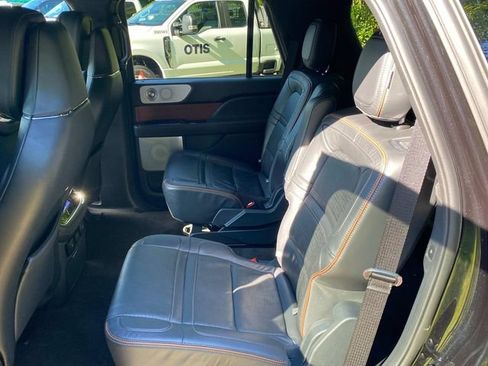 Certified 2024 Lincoln Navigator Black Label AWD/4WD image 9