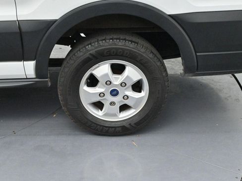 Used 2019 Ford Transit 250 130 Low Roof RWD image 32