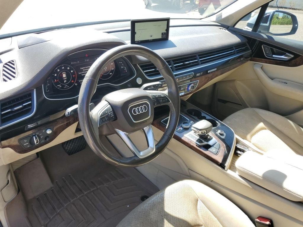 Used 2017 Audi Q7 3.0T Prestige AWD/4WD image 8